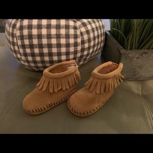 Minnetonka infant booties